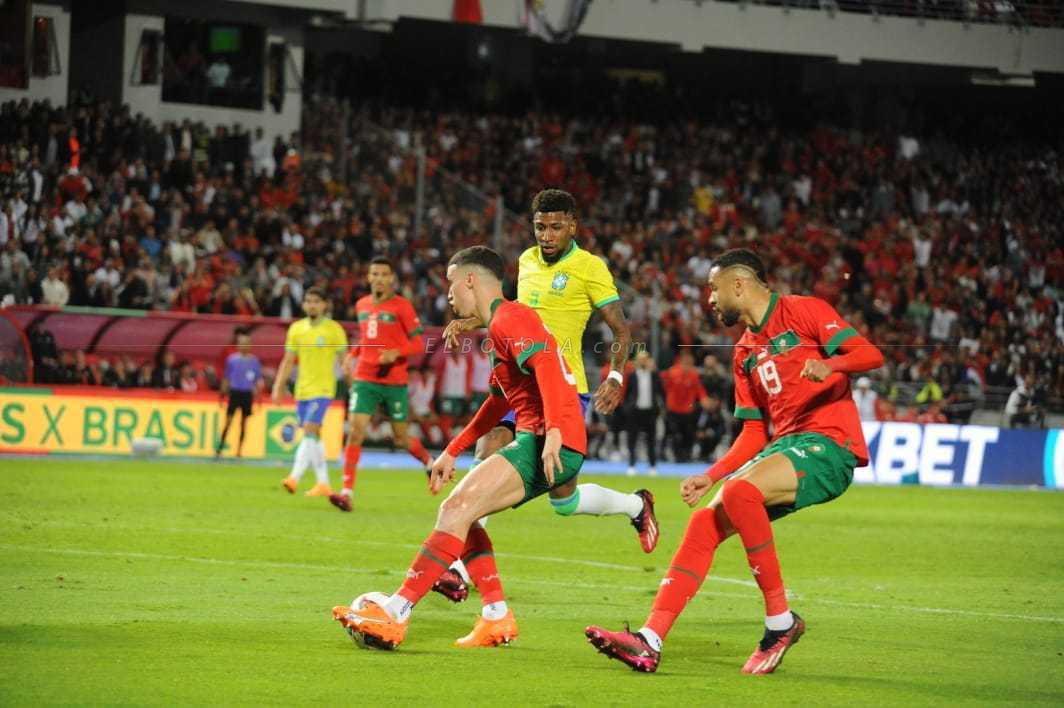 ملعب طنجة الكبير: المنتخب المغربي يفوز على نظيره البرازيلي (2-1)
