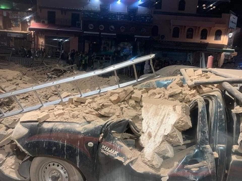 انهيار منازل في عدة مدن مغربية جراء الزلزال القوي + صور