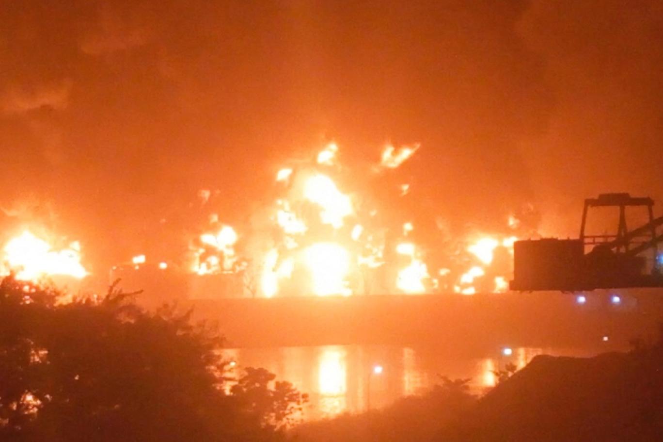 غينيا.. ارتفاع حصيلة ضحايا حريق مستودع للنفط إلى 14 قتيلا وحوالي 200 جريح